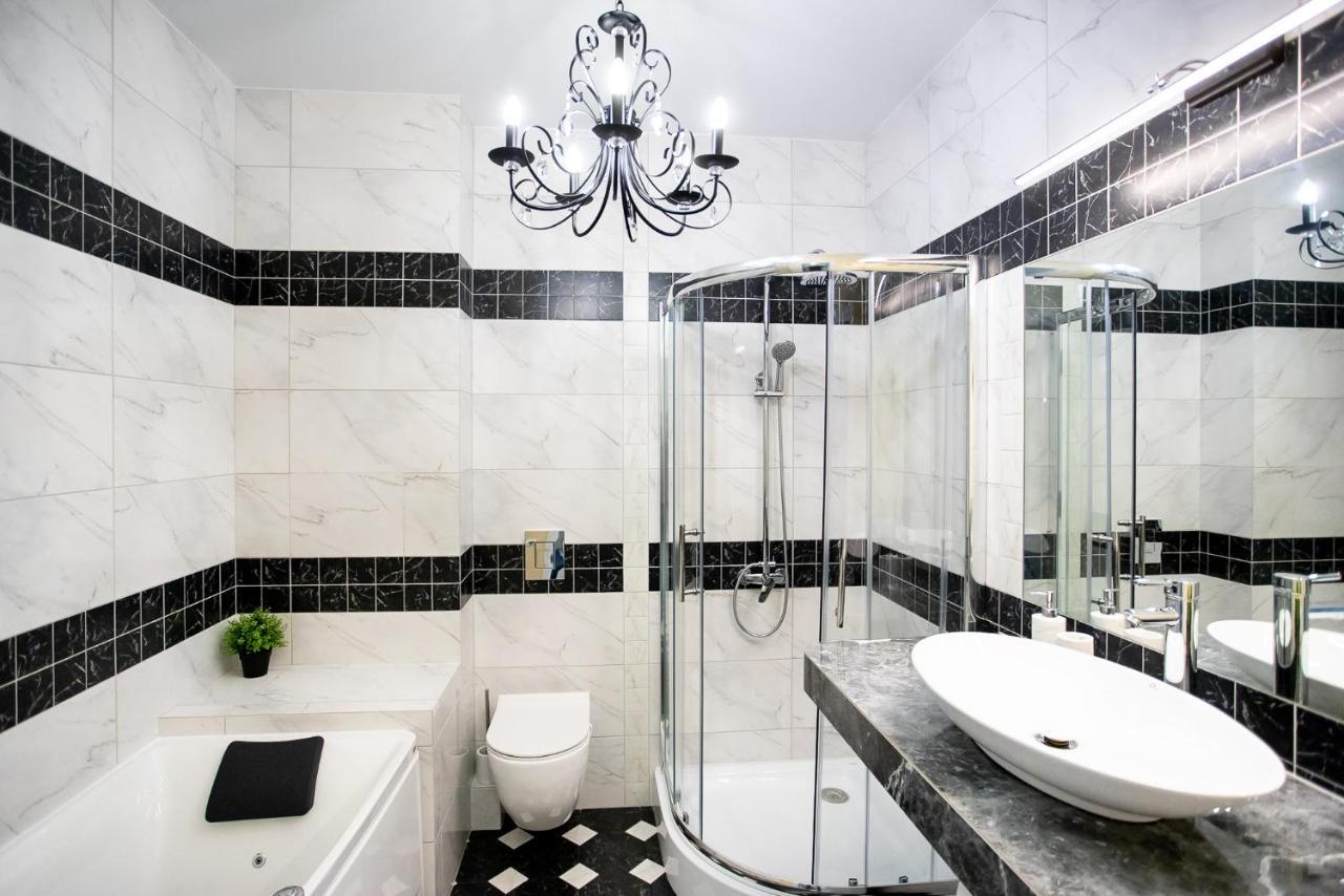 Lotos For You Apartments Николайев Екстериор снимка